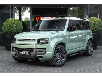 Land Rover Defender 0
