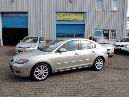 Mazda 3 0