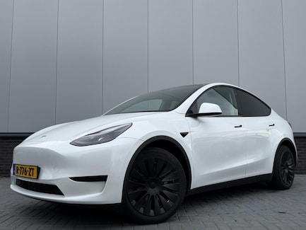 Tesla Model Y 0