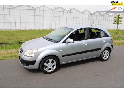 Kia Rio 0