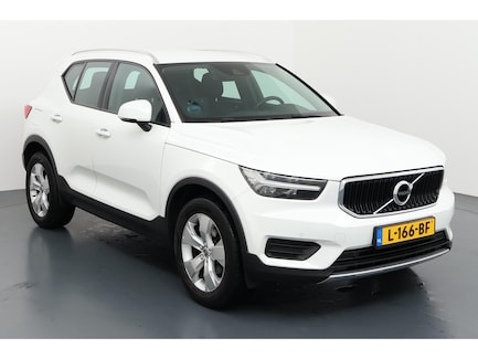 Volvo XC40 0