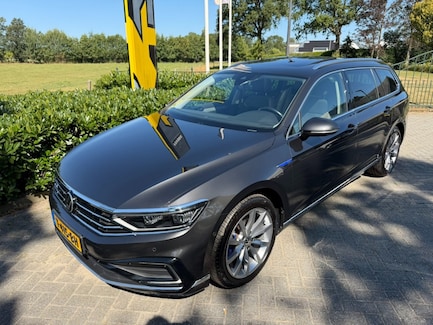 Volkswagen Passat 0