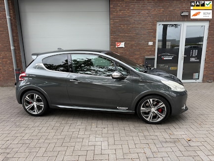 Peugeot 208 0