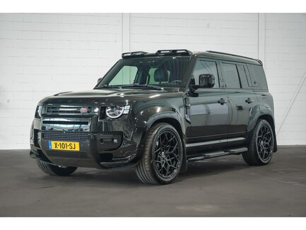 Land Rover Defender 0