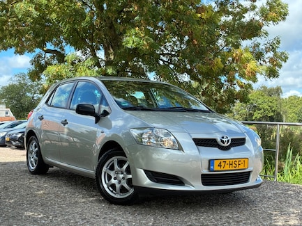 Toyota Auris 0