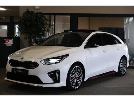 Kia ProCeed 0