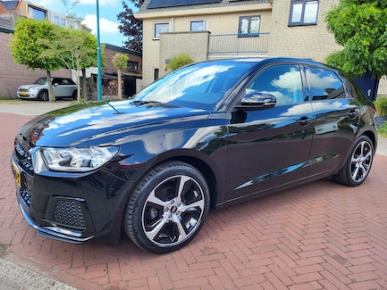 Audi A1 0