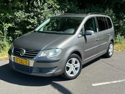 Volkswagen Touran 0