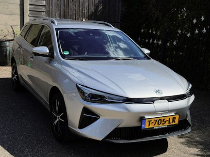 MG MG5 0