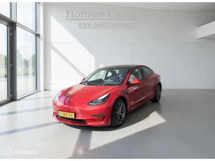 Tesla Model 3 0