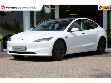 Tesla Model 3 0