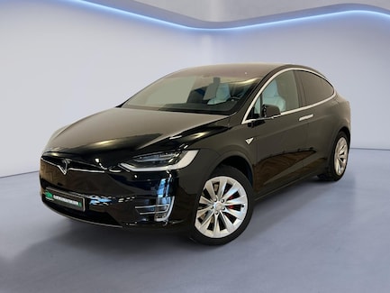 Tesla Model X 0