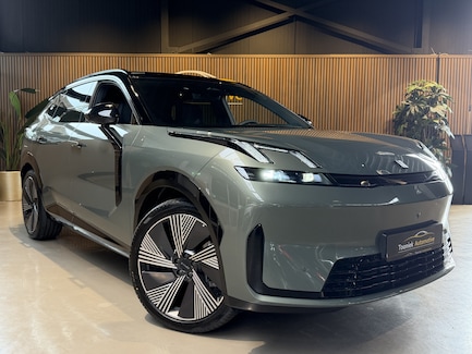 Lynk & Co 08 0
