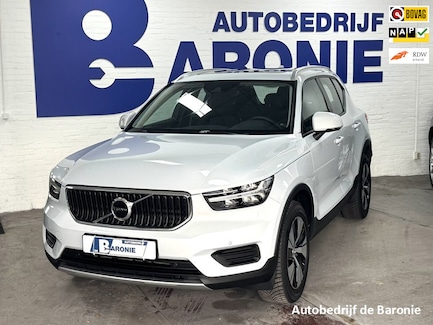 Volvo XC40 0
