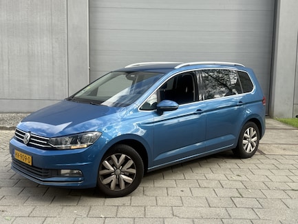 Volkswagen Touran 0