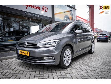 Volkswagen Touran 0