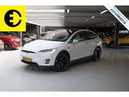 Tesla Model X 0