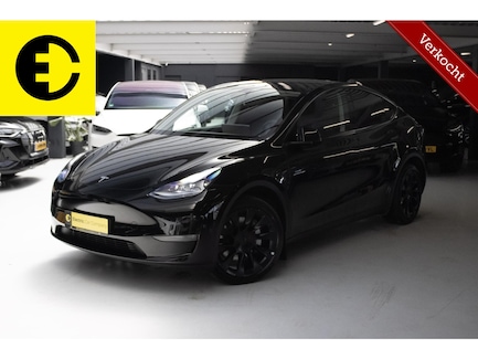 Tesla Model Y 0