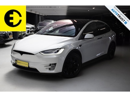 Tesla Model X 0