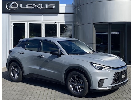 Lexus LBX 0