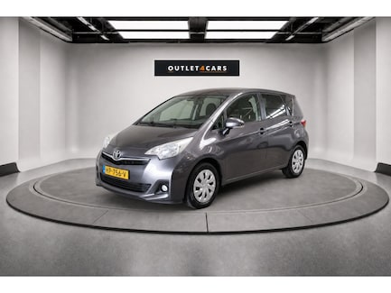 Toyota Verso-S 0