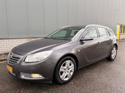 Opel Insignia 0