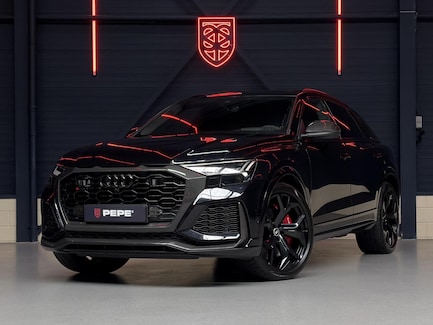 Audi RS Q8 0