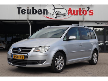 Volkswagen Touran 0