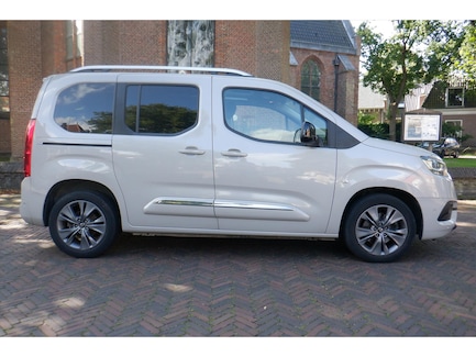 Toyota PROACE CITY Verso 0