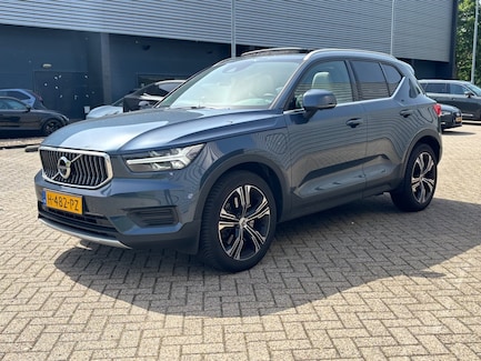 Volvo XC40 0