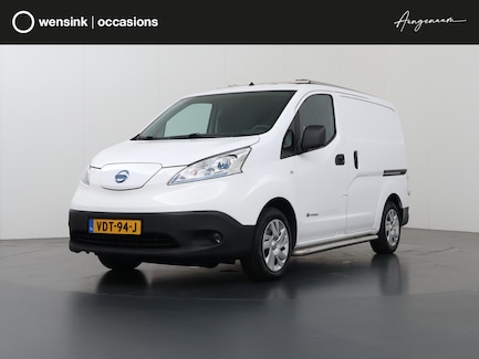 Nissan E-NV200 0