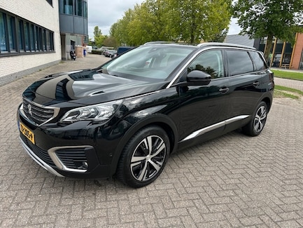 Peugeot 5008 0