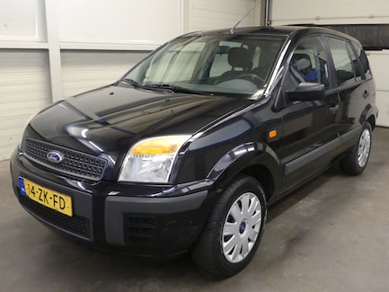 Ford Fusion 0