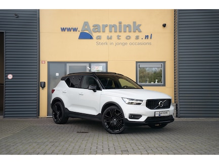 Volvo XC40 0