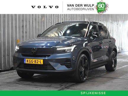 Volvo EX40 0