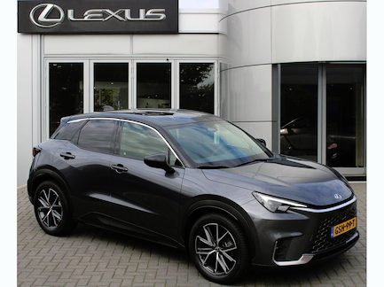 Lexus LBX 0