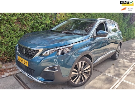 Peugeot 5008 0