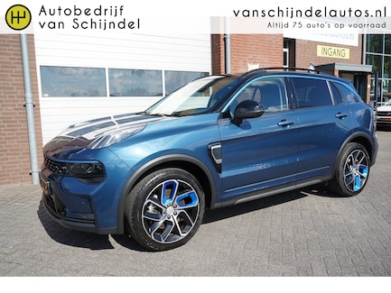 Lynk & Co 01 0