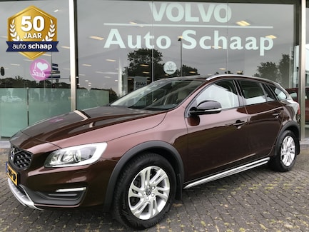 Volvo V60 Cross Country 0