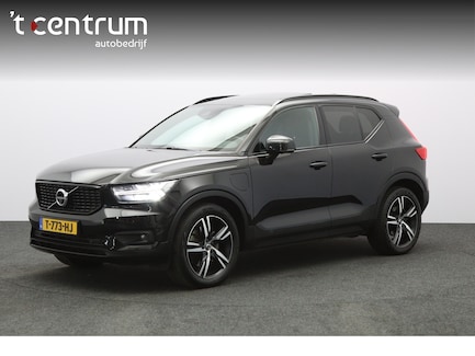 Volvo XC40 0