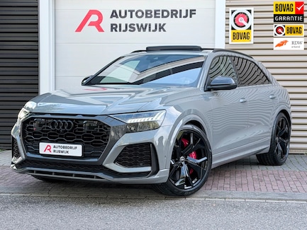 Audi RS Q8 0