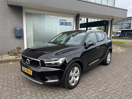 Volvo XC40 0