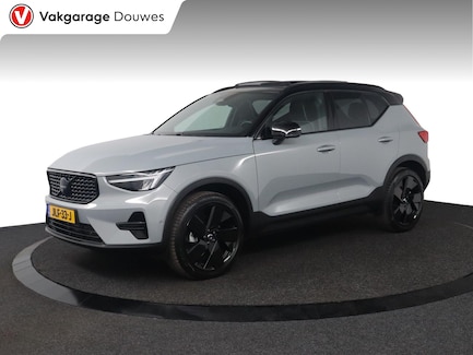 Volvo XC40 0