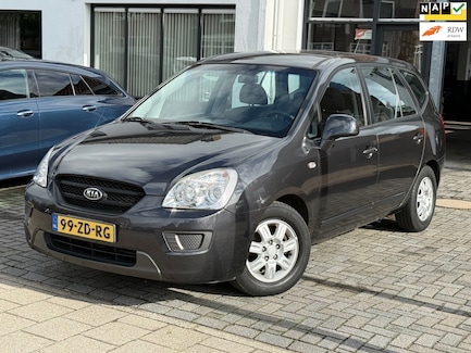 Kia Carens 0