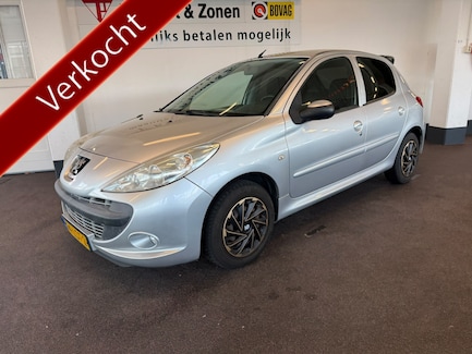 Peugeot 206+ 0