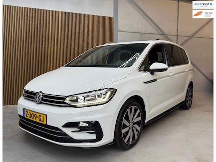 Volkswagen Touran 0
