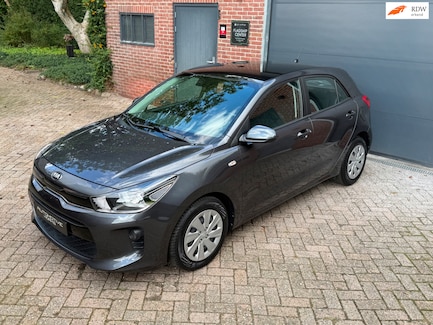 Kia Rio 0