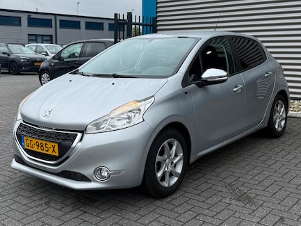 Peugeot 208 0