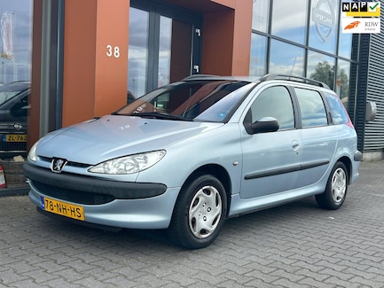 Peugeot 206 0