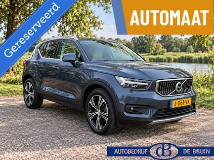 Volvo XC40 0